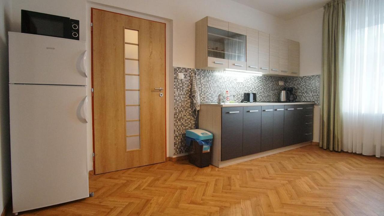 Vila Nejdek - Erzgebirge Aparthotel ภายนอก รูปภาพ