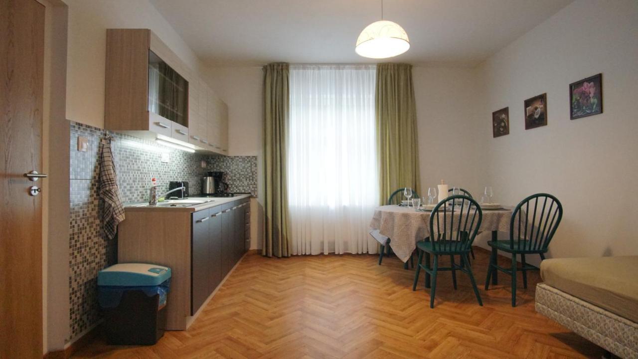 Vila Nejdek - Erzgebirge Aparthotel ภายนอก รูปภาพ